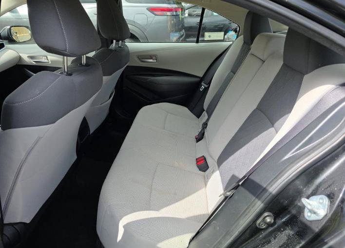 Used 2020 Toyota Corolla LE FWD image 12
