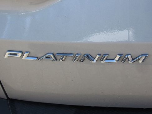 Used 2024 Ford Escape Platinum AWD/4WD image 8