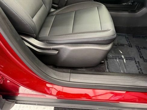 New 2026 Chevrolet Equinox EV LT image 23