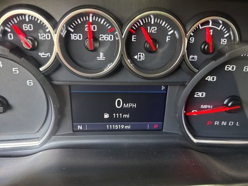Used 2020 Chevrolet Silverado 1500 LT w/ All-Star Edition RWD image 50