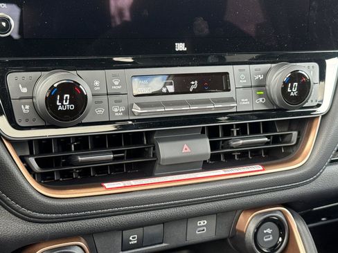 New 2026 Toyota Grand Highlander AWD Hybrid image 23