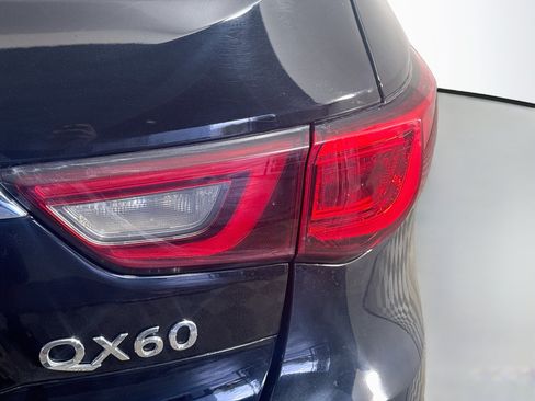 Used 2019 INFINITI QX60 Luxe w/ Essential Package FWD image 34