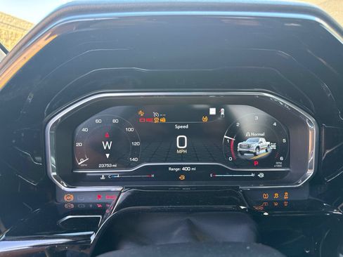 Certified 2023 GMC Sierra 1500 Elevation w/ X31 Off-Road Package AWD/4WD image 9