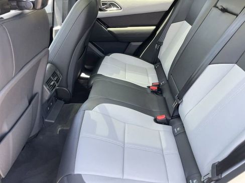 New 2025 Land Rover Range Rover Velar Dynamic SE image 17