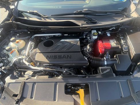 Used 2023 Nissan Rogue SV FWD image 21