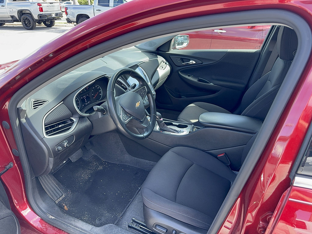 Used 2024 Chevrolet Malibu RS FWD image 56
