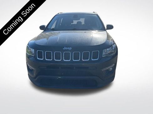 Used 2019 Jeep Compass Latitude w/ Popular Equipment Group image 2