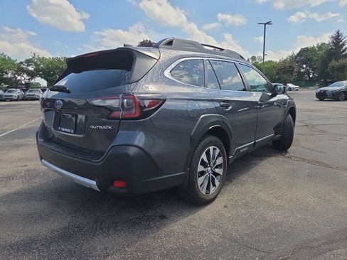 Used 2024 Subaru Outback Limited AWD/4WD image 11