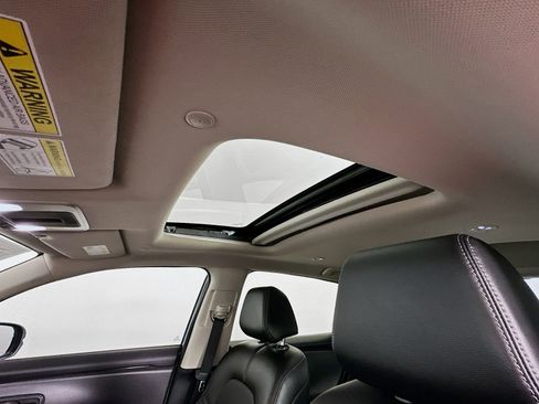 Used 2025 Honda HR-V EX-L image 22