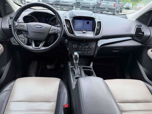 Used 2019 Ford Escape SEL AWD/4WD image 15