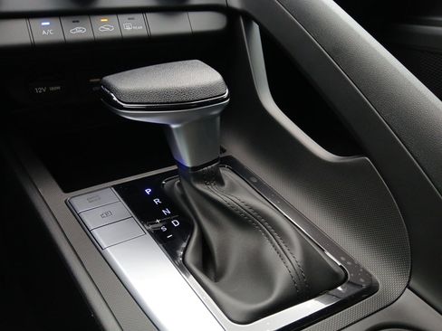 New 2026 Hyundai Elantra SE image 20