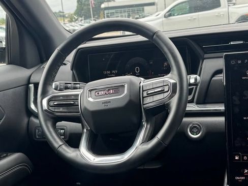 Used 2025 GMC Terrain Elevation AWD/4WD image 13
