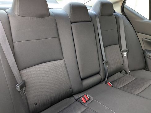 Used 2024 Nissan Altima 2.5 SV FWD image 29