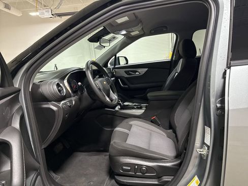 Used 2025 Chevrolet Blazer LT FWD image 19