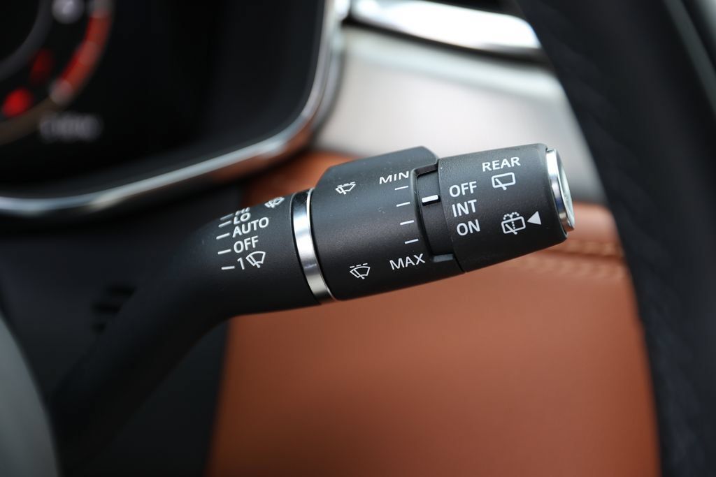 Certified 2026 Jaguar F-PACE R-Dynamic S AWD/4WD image 22