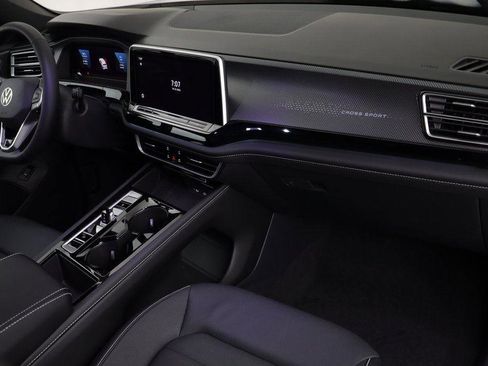 New 2026 Volkswagen Atlas Cross Sport SEL R-Line image 19