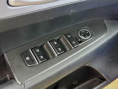 Used 2023 Kia Forte LXS image 16