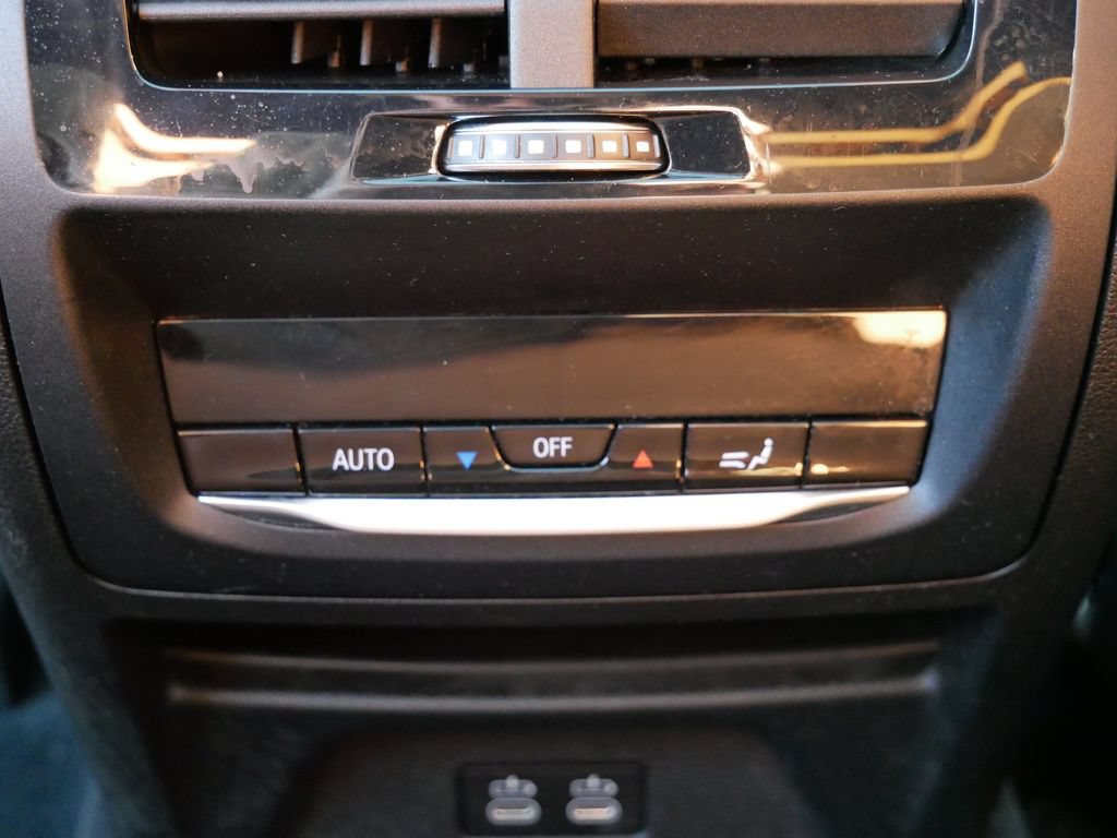 Used 2022 BMW X3 xDrive30i AWD/4WD image 12