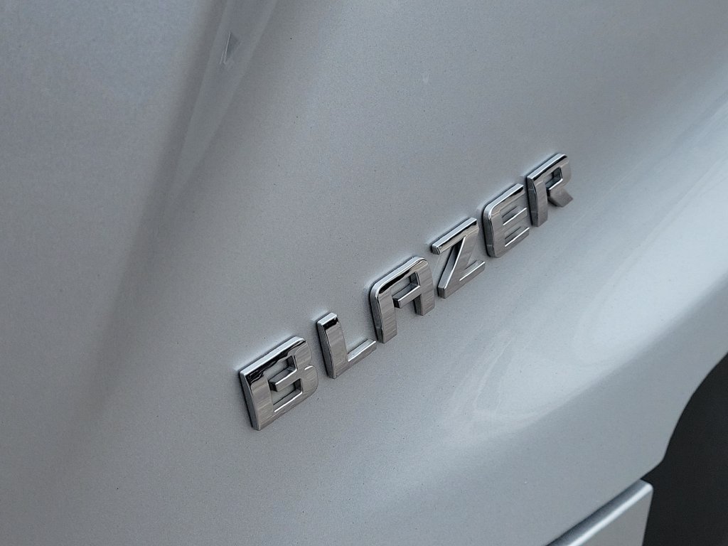 Used 2019 Chevrolet Blazer LT FWD image 5