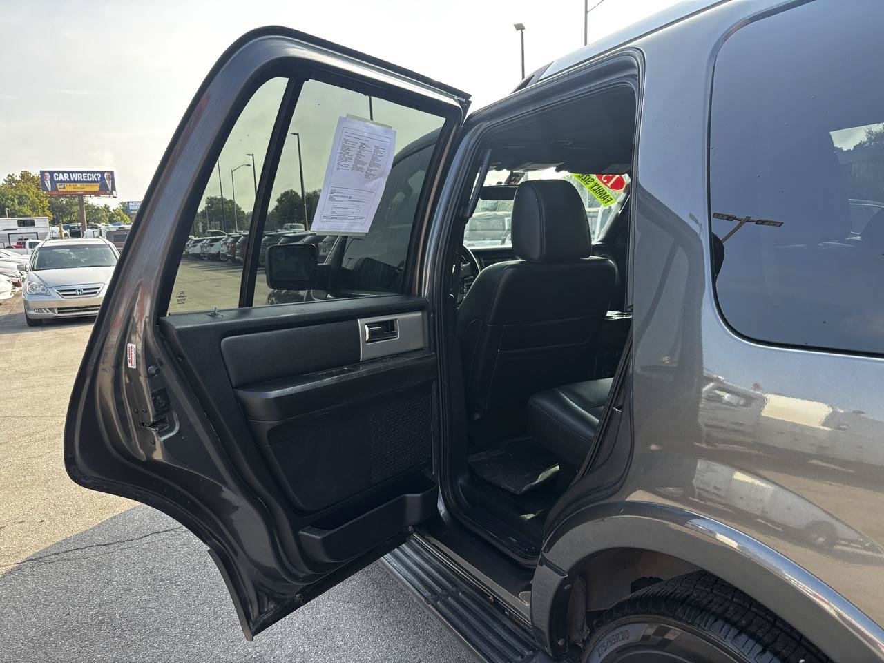 Used 2015 Ford Expedition Limited AWD/4WD image 14