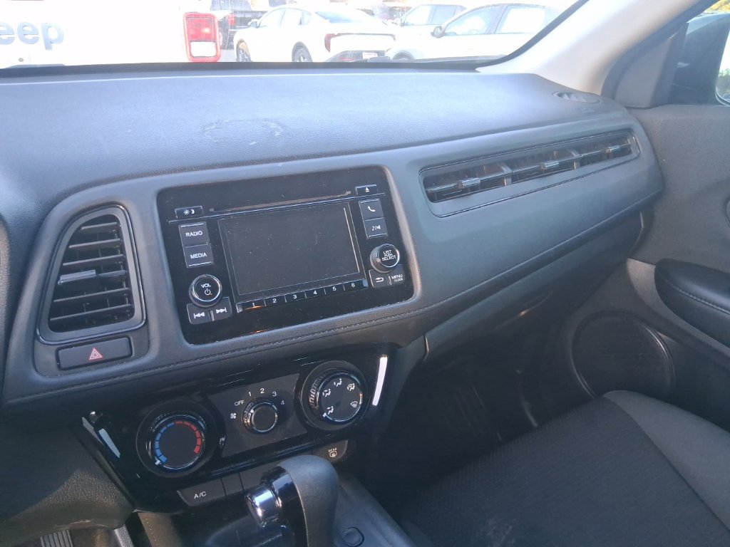 Used 2022 Honda HR-V LX image 11