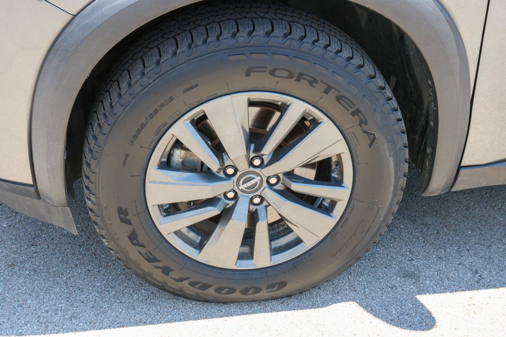 Used 2022 Nissan Pathfinder SV AWD/4WD image 8