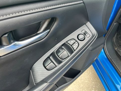 Used 2022 Nissan Sentra SV FWD image 11