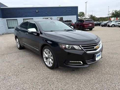 Used 2016 Chevrolet Impala LTZ w/ Enhanced Convenience Package FWD image 7