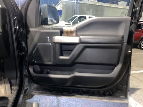 Used 2018 Ford F150 Lariat w/ Equipment Group 502A Luxury image 23