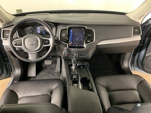 Used 2022 Volvo XC90 T5 Momentum w/ Advanced Package image 37