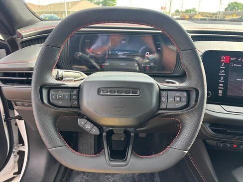 Used 2026 Dodge Charger Scat Pack w/ Blacktop Package AWD/4WD image 11