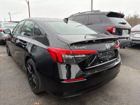 Used 2023 Honda Civic Sport image 12
