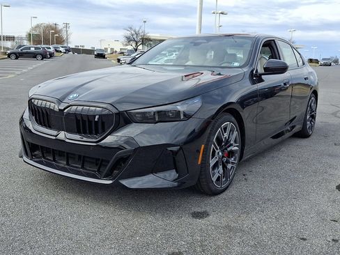 New 2026 BMW i5 eDrive40 w/ M Sport Package image 2