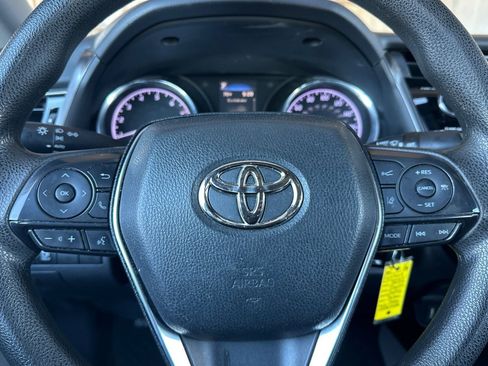 Used 2020 Toyota Camry LE FWD image 20