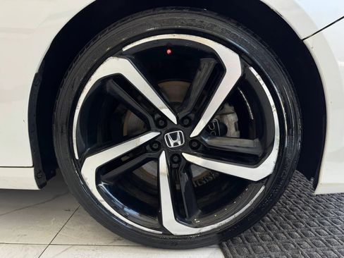 Used 2019 Honda Accord Sport image 11