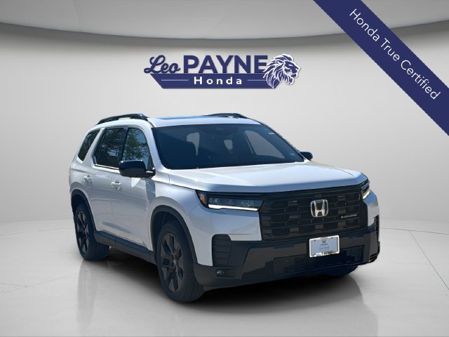 Certified 2026 Honda Pilot Black Edition image 1