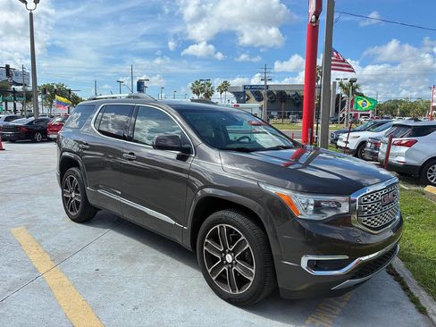 Used 2019 GMC Acadia Denali FWD image 2