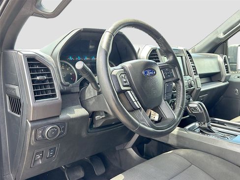 Used 2017 Ford F150 XLT w/ Equipment Group 302A Luxury RWD image 9