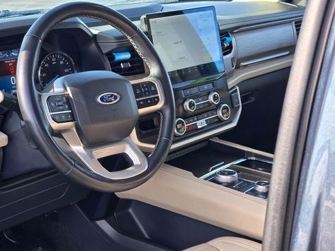 Used 2024 Ford Expedition Limited image 26