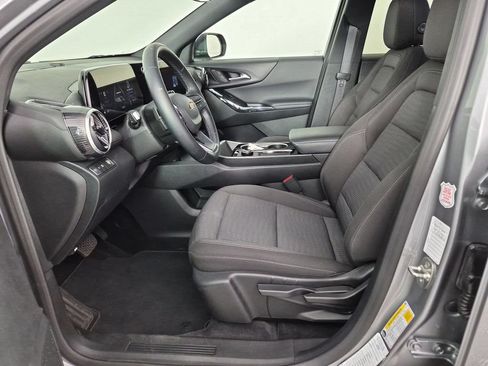 Used 2026 Chevrolet Equinox LT FWD image 16
