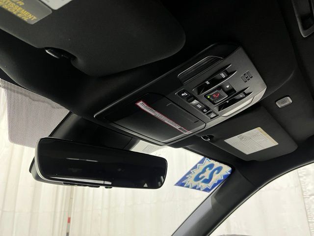 Used 2023 Toyota Highlander XSE AWD/4WD image 25