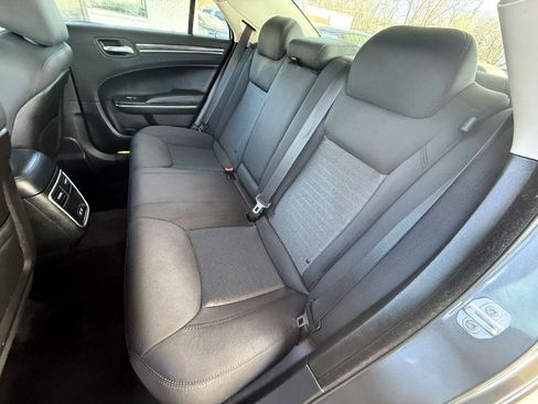 Used 2018 Chrysler 300 Touring w/ Sport Appearance Package image 13