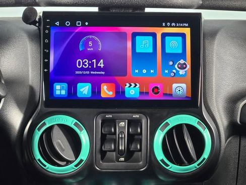 Used 2015 Jeep Wrangler Unlimited Sahara w/ Max Tow Package image 22