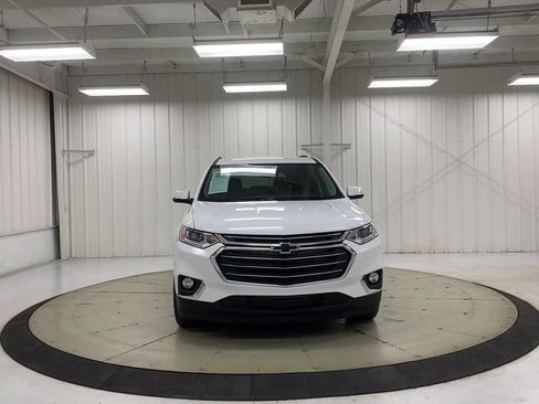 Used 2020 Chevrolet Traverse LT w/ LPO, Floor Liner Package FWD image 3