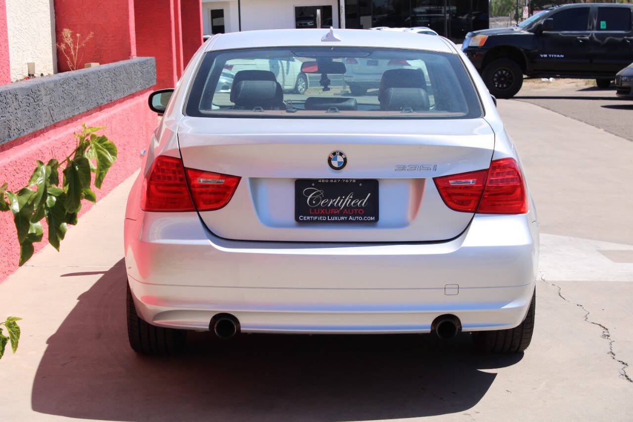 Used 2011 BMW 335i xDrive Sedan AWD/4WD image 6