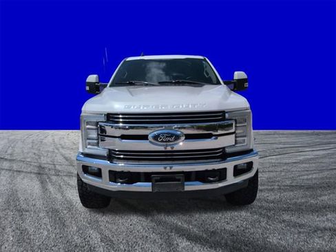 Used 2019 Ford F250 Lariat w/ Lariat Ultimate Package image 9