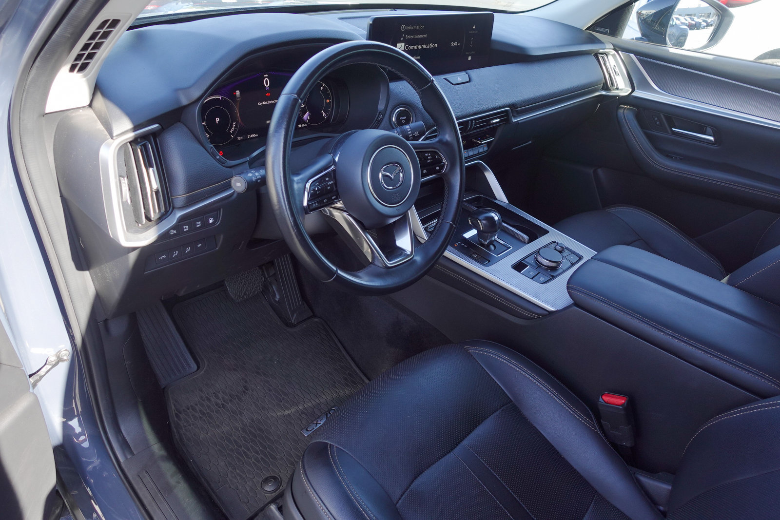 Certified 2025 MAZDA CX-70 Plug-In Hybrid w/ Premium Pkg AWD/4WD image 11