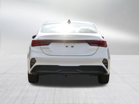 Certified 2024 Kia Forte LXS w/ LXS Technology Package FWD image 6