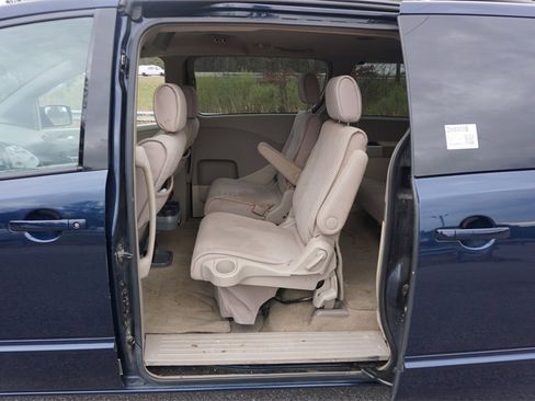 Used 2004 Nissan Quest S w/ (SEA) Seat Pkg image 11