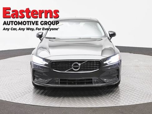 Used 2022 Volvo S60 B5 Inscription AWD/4WD image 2